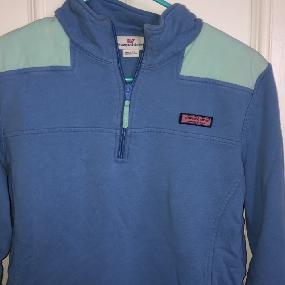 Women’s vineyard vines pullover